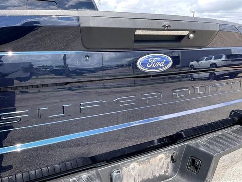 Used 2021 Ford F250 Lariat w/ Lariat Ultimate Package AWD/4WD image 27
