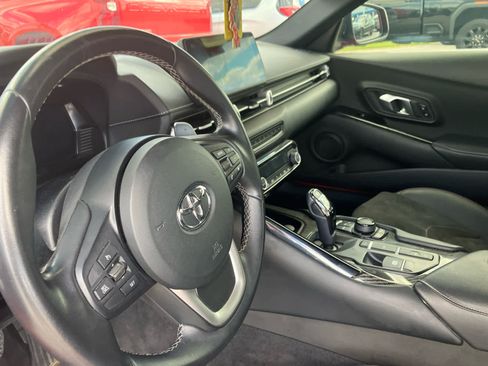 Used 2023 Toyota Supra RWD image 9