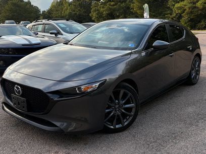 Used 2019 MAZDA MAZDA3 Hatchback w/ Preferred Package