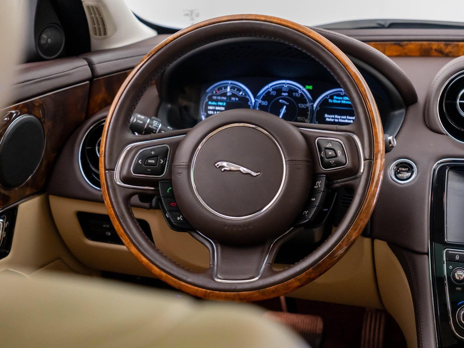 Used 2015 Jaguar XJ AWD image 10