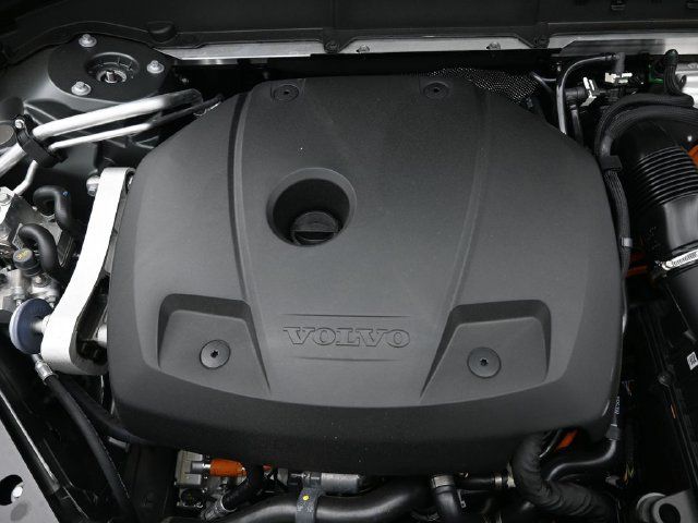 Used 2026 Volvo XC60 T8 Ultra w/ Protection Package Premier AWD/4WD image 38