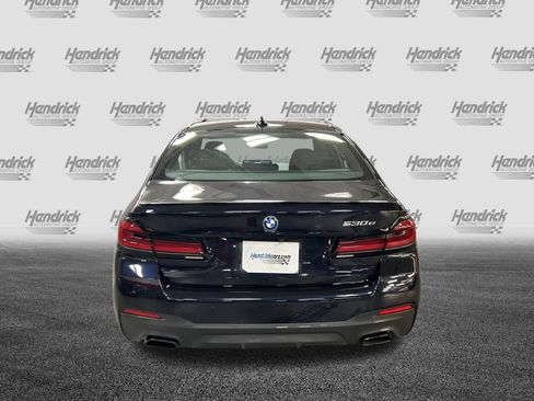 Used 2023 BMW 530e w/ M Sport Package RWD image 9