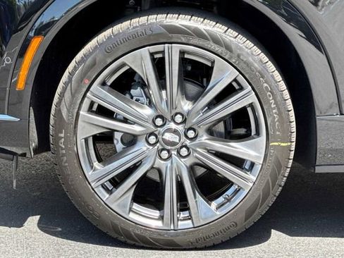 New 2026 Cadillac Optiq Sport 2 w/ LPO, Floor Liner Package image 25