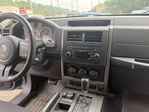 Used 2012 Jeep Liberty Sport w/ Popular Equipment Group AWD/4WD image 15