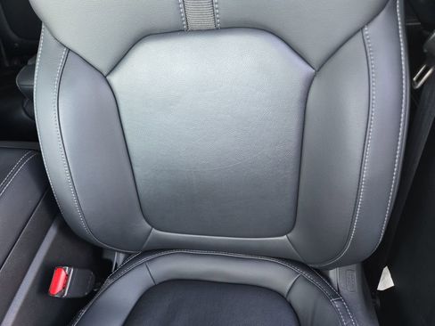 Certified 2023 Honda Pilot Touring image 19