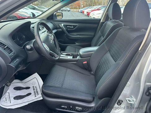 Used 2018 Nissan Altima 2.5 SV image 7