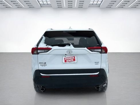 Used 2025 Toyota RAV4 XLE w/ Convenience Package image 5