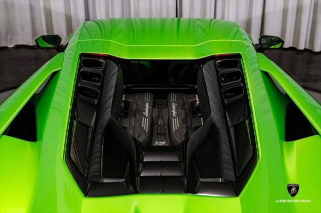 Used 2024 Lamborghini Revuelto AWD/4WD image 26