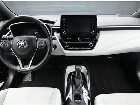 Used 2021 Toyota Corolla XSE image 14