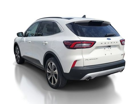 Used 2024 Ford Escape Platinum w/ Premium Technology Package image 4