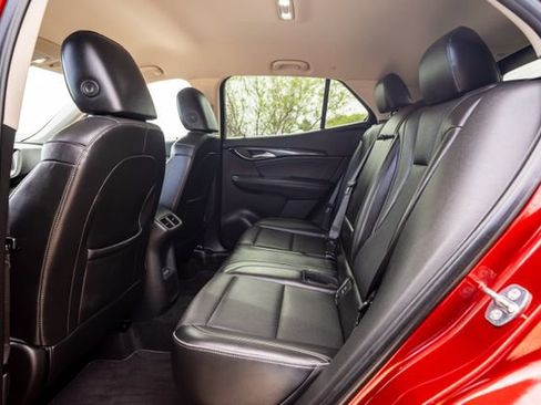 Used 2023 Buick Envision Essence image 6