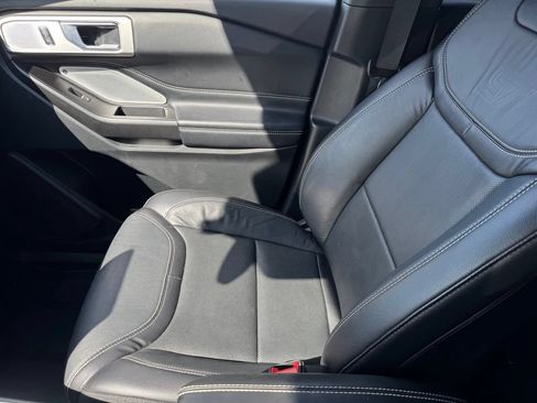 Certified 2020 Ford Explorer ST w/ Premium Technology Package AWD/4WD image 27