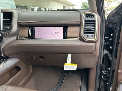 Used 2025 RAM 2500 Limited image 28