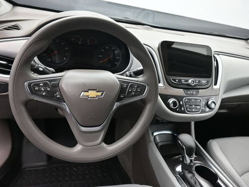 Used 2024 Chevrolet Malibu LT FWD image 14