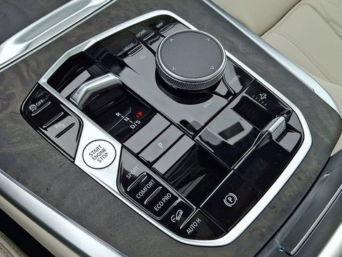 New 2026 BMW X7 xDrive40i image 17