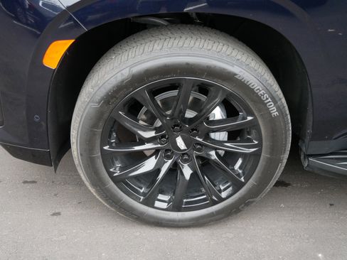 Certified 2024 Cadillac Escalade Sport Platinum w/ LPO, ONYX Package image 4