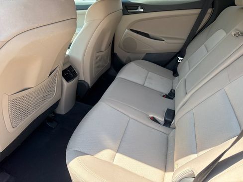 Used 2017 Hyundai Tucson Sport FWD image 14