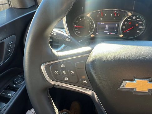 Used 2023 Chevrolet Equinox LT w/ Driver Convenience Package image 15