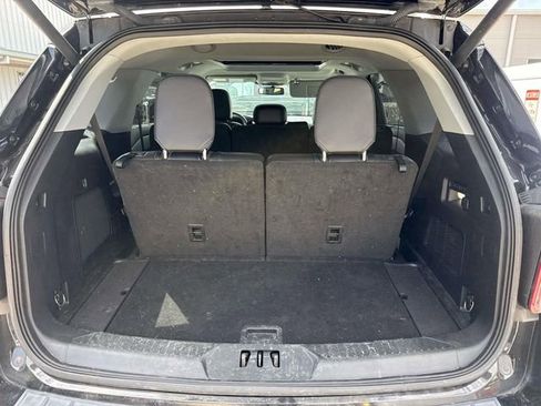 Used 2022 Ford Explorer Limited w/ Equipment Group 301A image 5