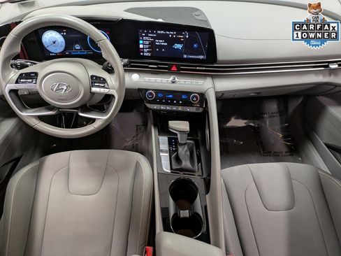 Used 2023 Hyundai Elantra SEL w/ Convenience Package image 25