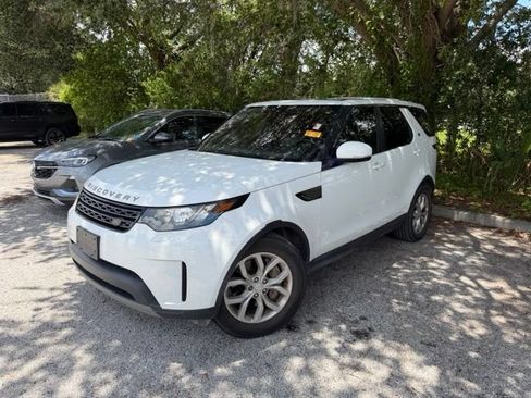 Used 2018 Land Rover Discovery SE AWD/4WD image 6