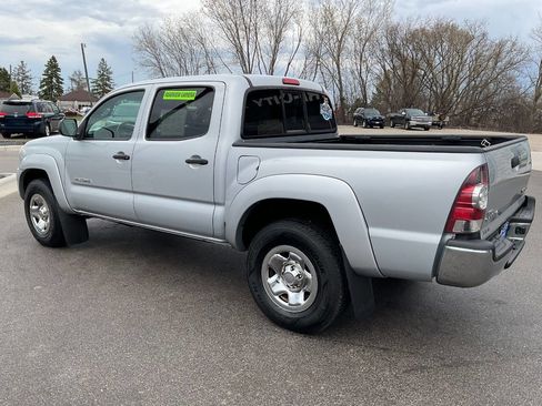 Used 2011 Toyota Tacoma 4x4 Double Cab w/ SR5 Pkg #2 image 4