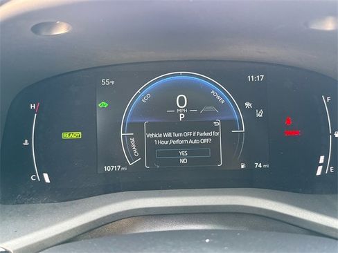 Used 2025 Toyota Camry SE image 30