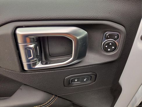 New 2025 Jeep Wrangler Unlimited Rubicon 392 image 15