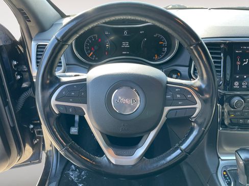 Used 2020 Jeep Grand Cherokee Limited image 16