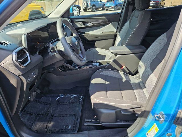 Used 2025 Chevrolet TrailBlazer LT AWD/4WD image 19