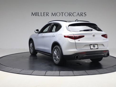 Used 2022 Alfa Romeo Stelvio Sprint image 4