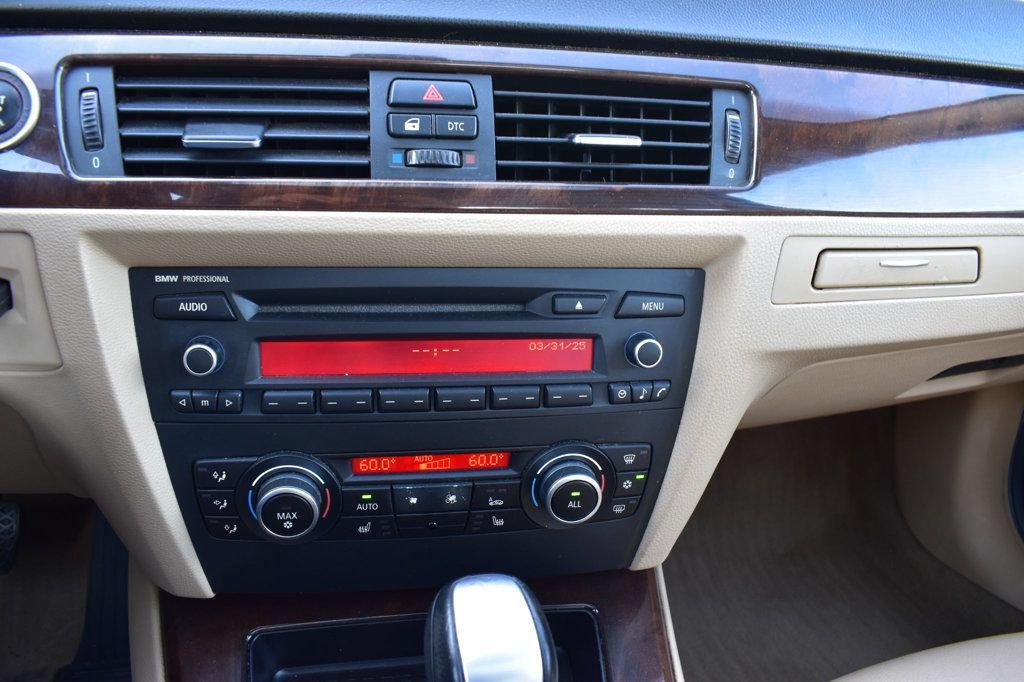 Used 2011 BMW 328i Sedan w/ Premium Pkg RWD image 29