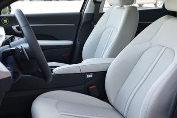 New 2026 Hyundai Sonata SEL FWD image 9