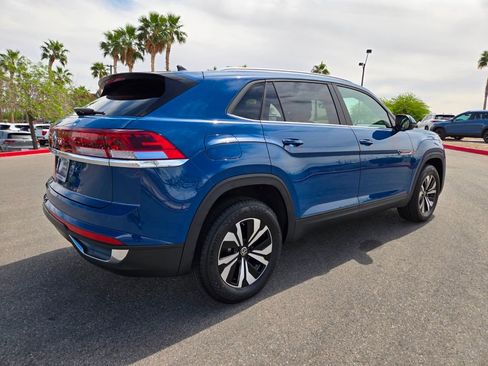Certified 2025 Volkswagen Atlas Cross Sport SE FWD image 6