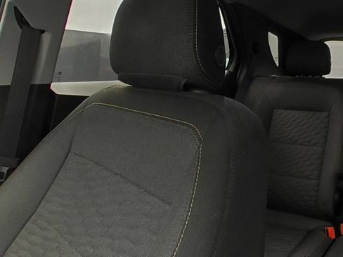 Used 2019 Chevrolet Equinox LT FWD image 9
