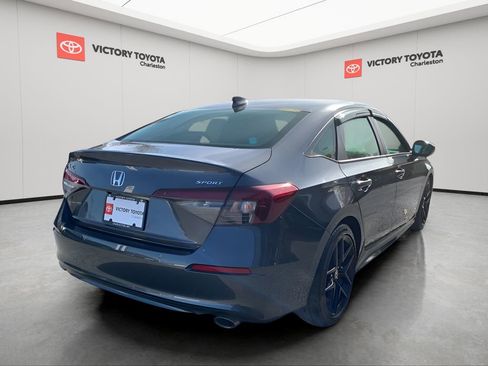 Used 2025 Honda Civic Sport image 6