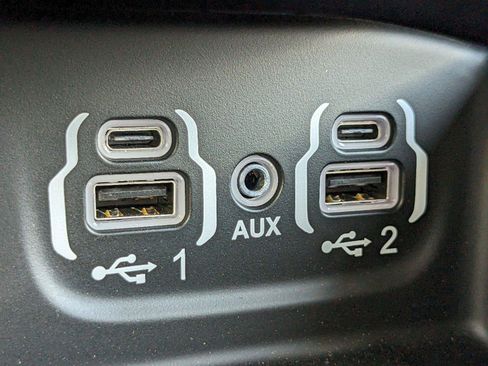 New 2024 RAM 3500 Limited image 20