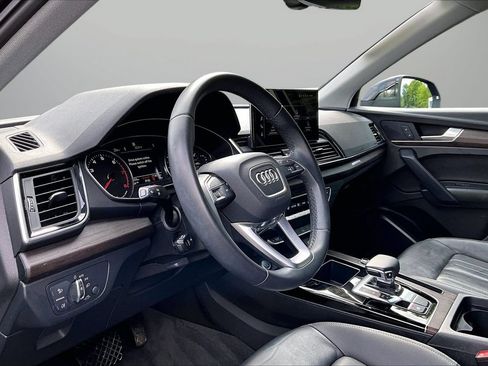 Used 2023 Audi Q5 2.0T Premium w/ Convenience Package AWD/4WD image 18