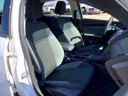 Used 2012 Ford Focus SE image 8