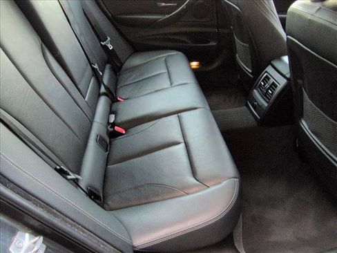 Used 2018 BMW 330i Gran Turismo xDrive AWD/4WD image 29