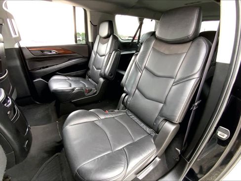 Used 2016 Cadillac Escalade ESV Luxury AWD/4WD image 20