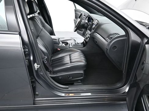 Used 2023 Chrysler 300 S image 12