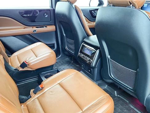 Used 2021 Lincoln Aviator Reserve w/ Equipment Group 201A image 37