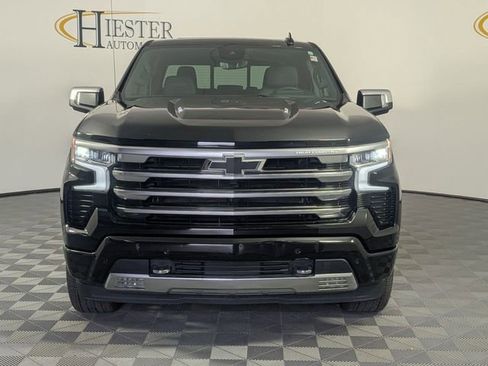 Certified 2025 Chevrolet Silverado 1500 High Country AWD/4WD image 3