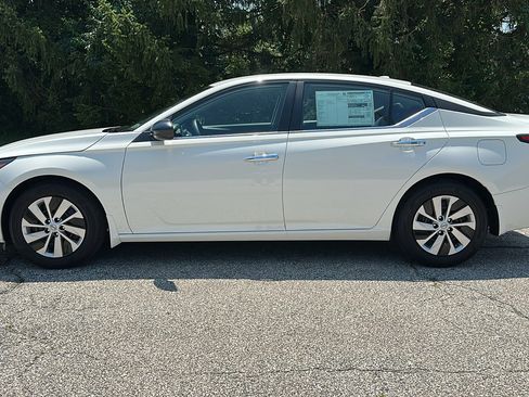 New 2025 Nissan Altima 2.5 S image 17