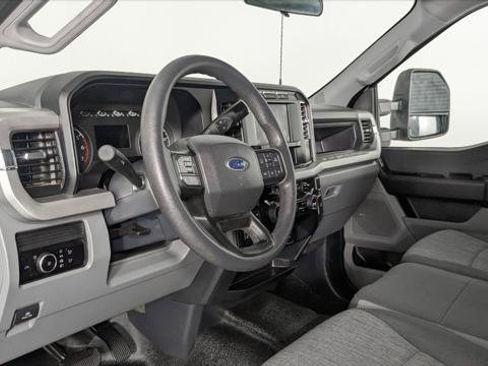 Used 2023 Ford F250 XL w/ 360-Degree Camera Package AWD/4WD image 24