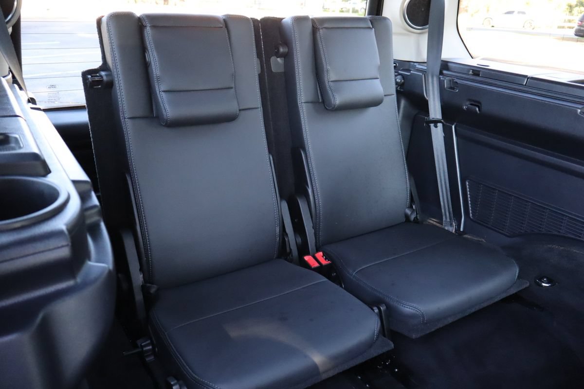 Used 2016 Land Rover LR4 HSE AWD/4WD image 23