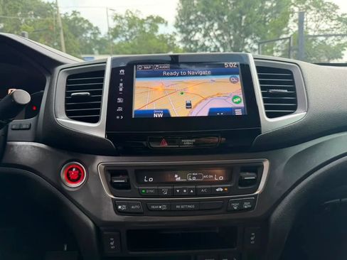 Used 2017 Honda Ridgeline RTL-T image 19