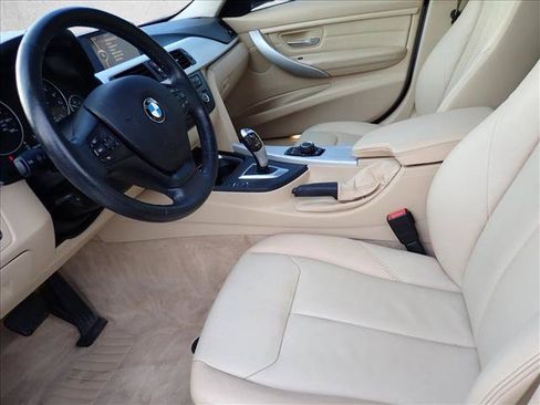 Used 2013 BMW 328i xDrive Sedan AWD/4WD image 10
