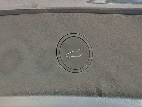 Used 2023 Tesla Model 3 Standard Range RWD image 33